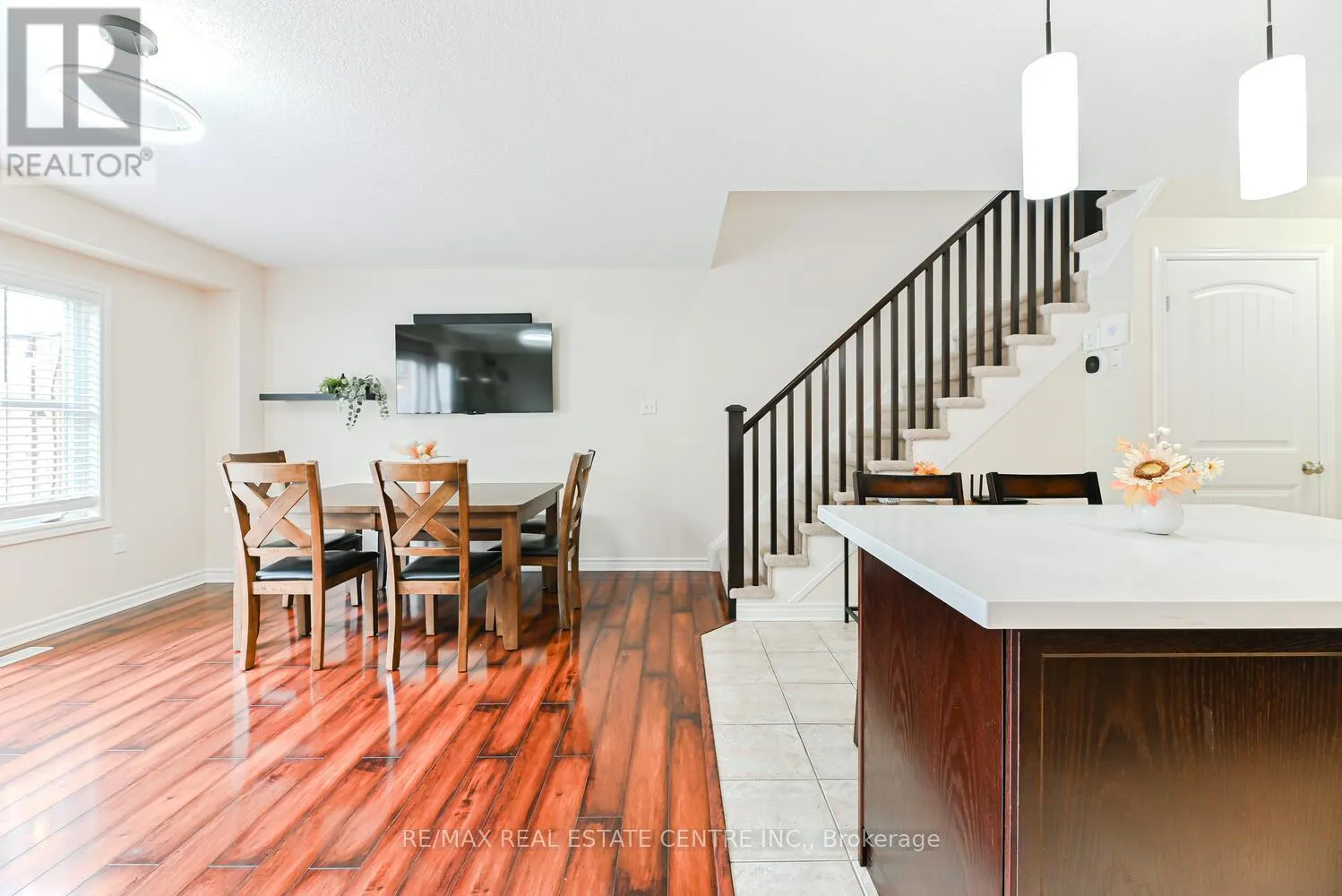 4 - 535 MARGARET STREET