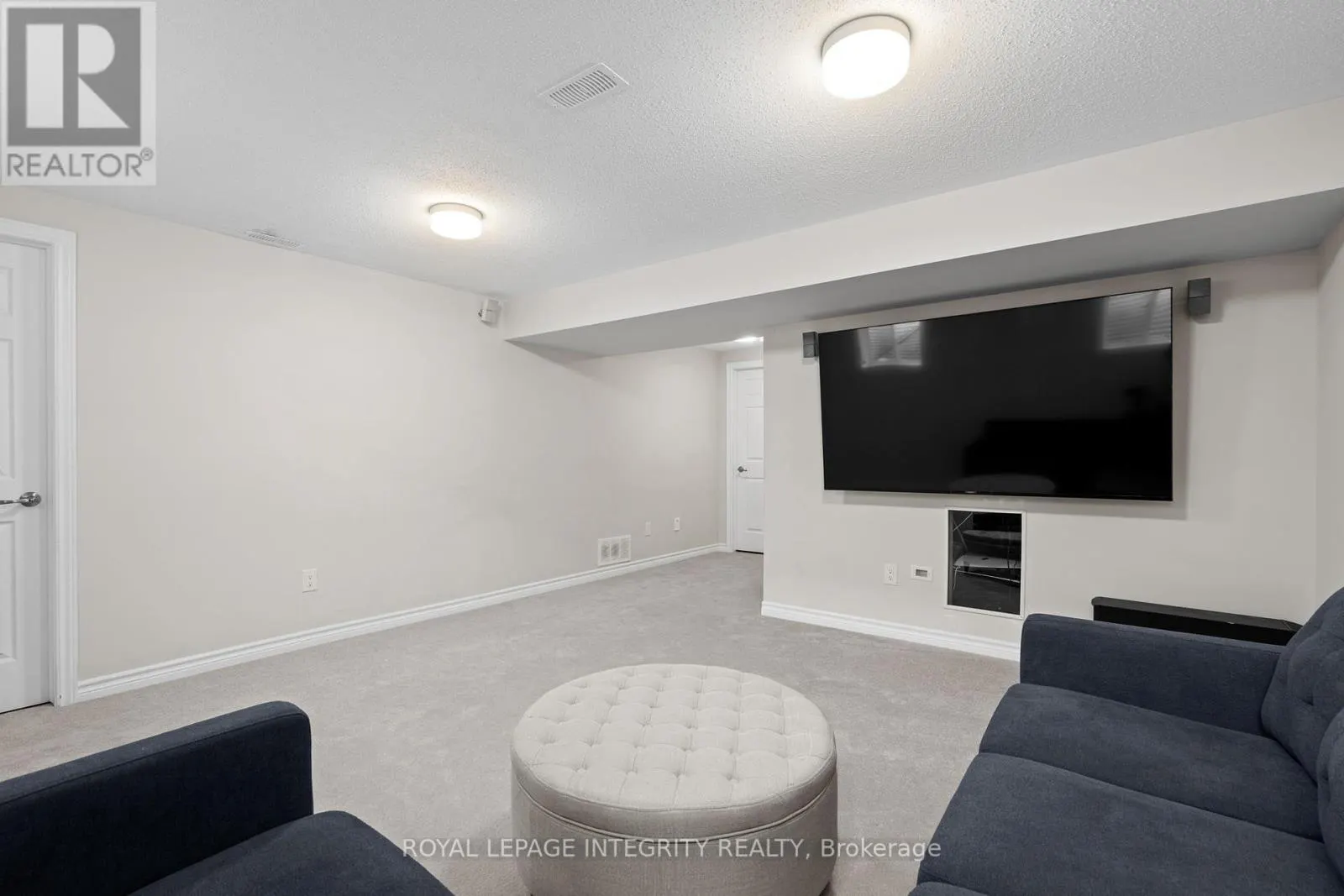 504 FLAGSTAFF DRIVE