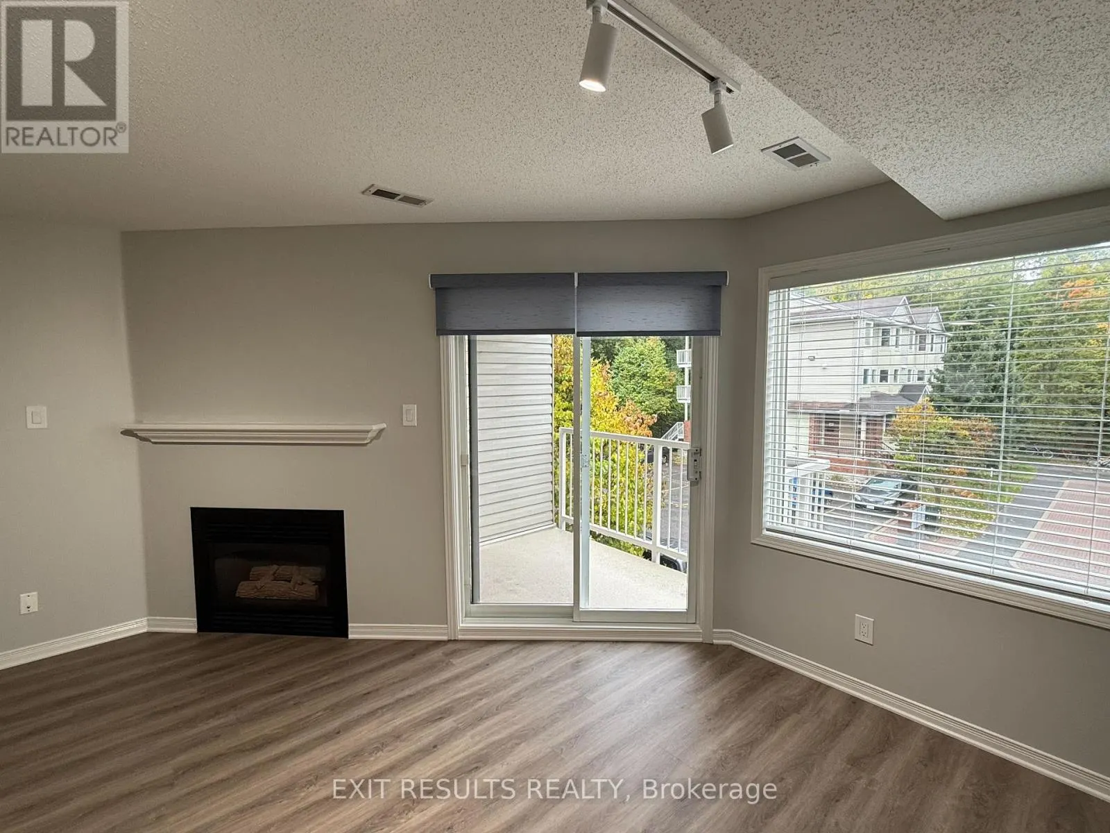 4 - 1400 WILDBERRY COURT