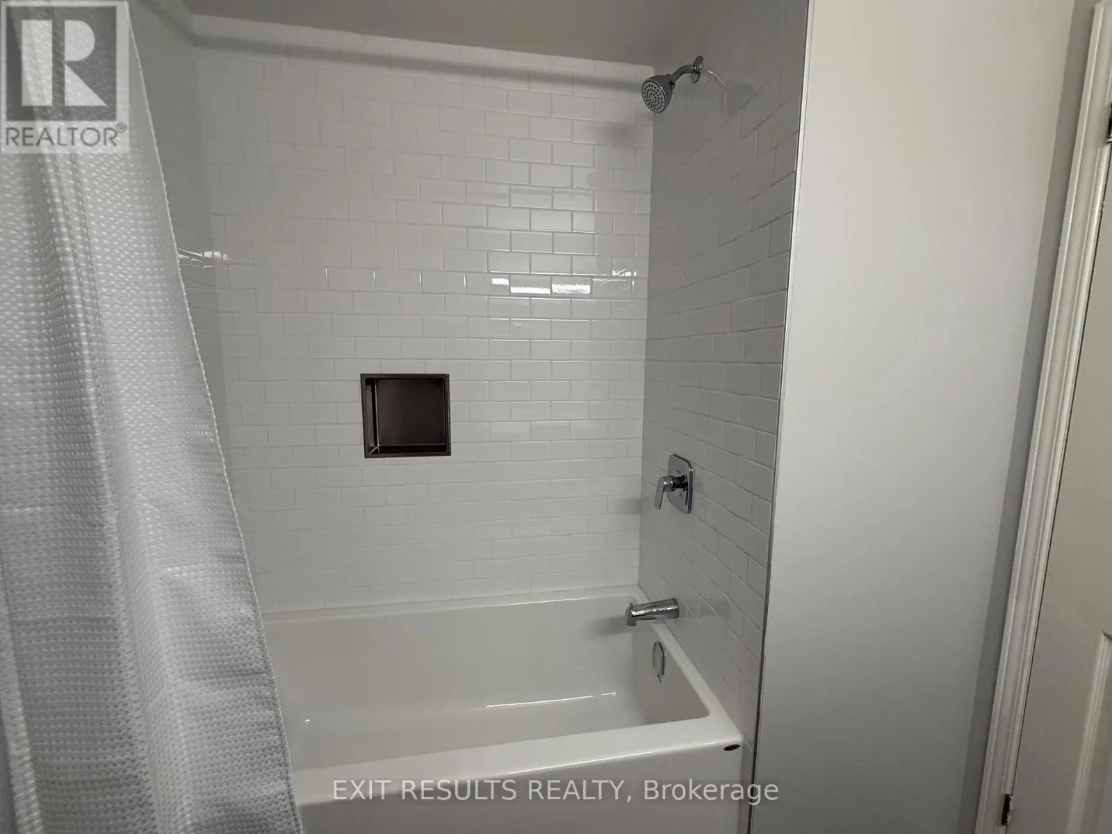 4 - 1400 WILDBERRY COURT
