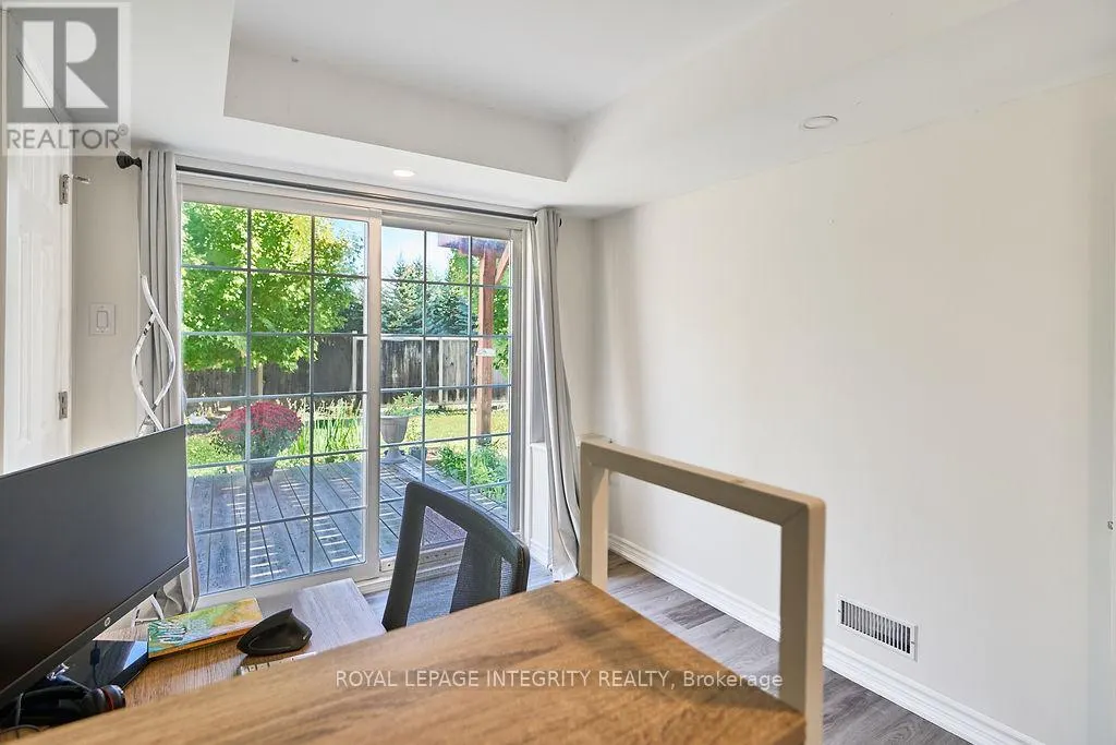 114 BATTERSEA CRESCENT