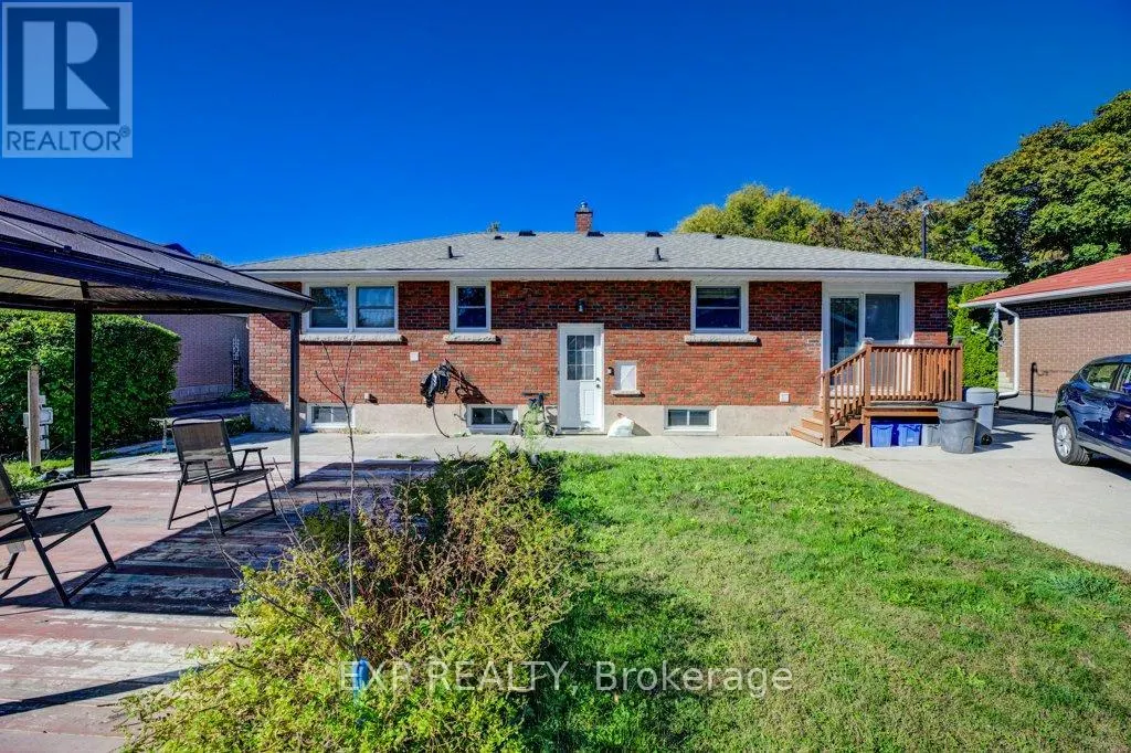 8568 CHAMPLAIN DRIVE