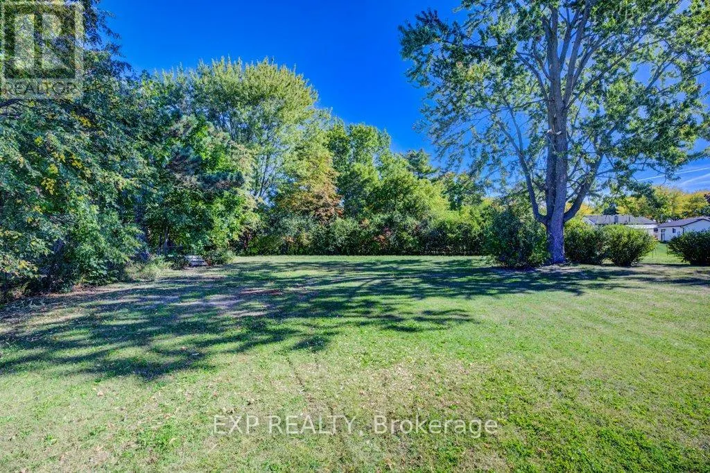 8568 CHAMPLAIN DRIVE
