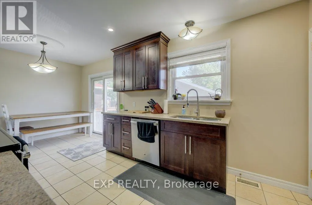 8568 CHAMPLAIN DRIVE
