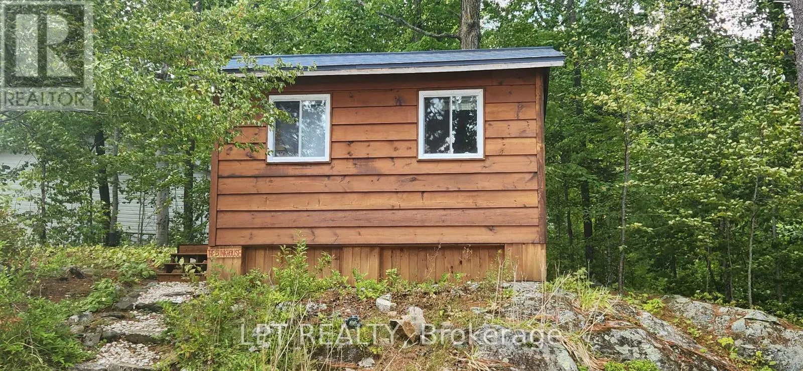 385 PORCUPINE WAY
