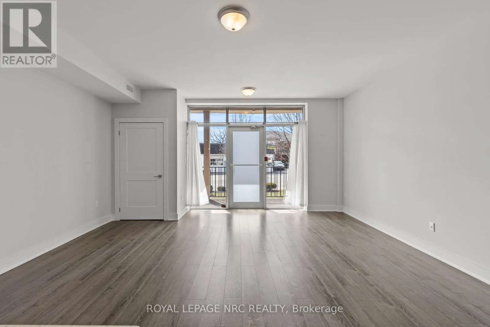 106 - 3710 MAIN STREET, #106
