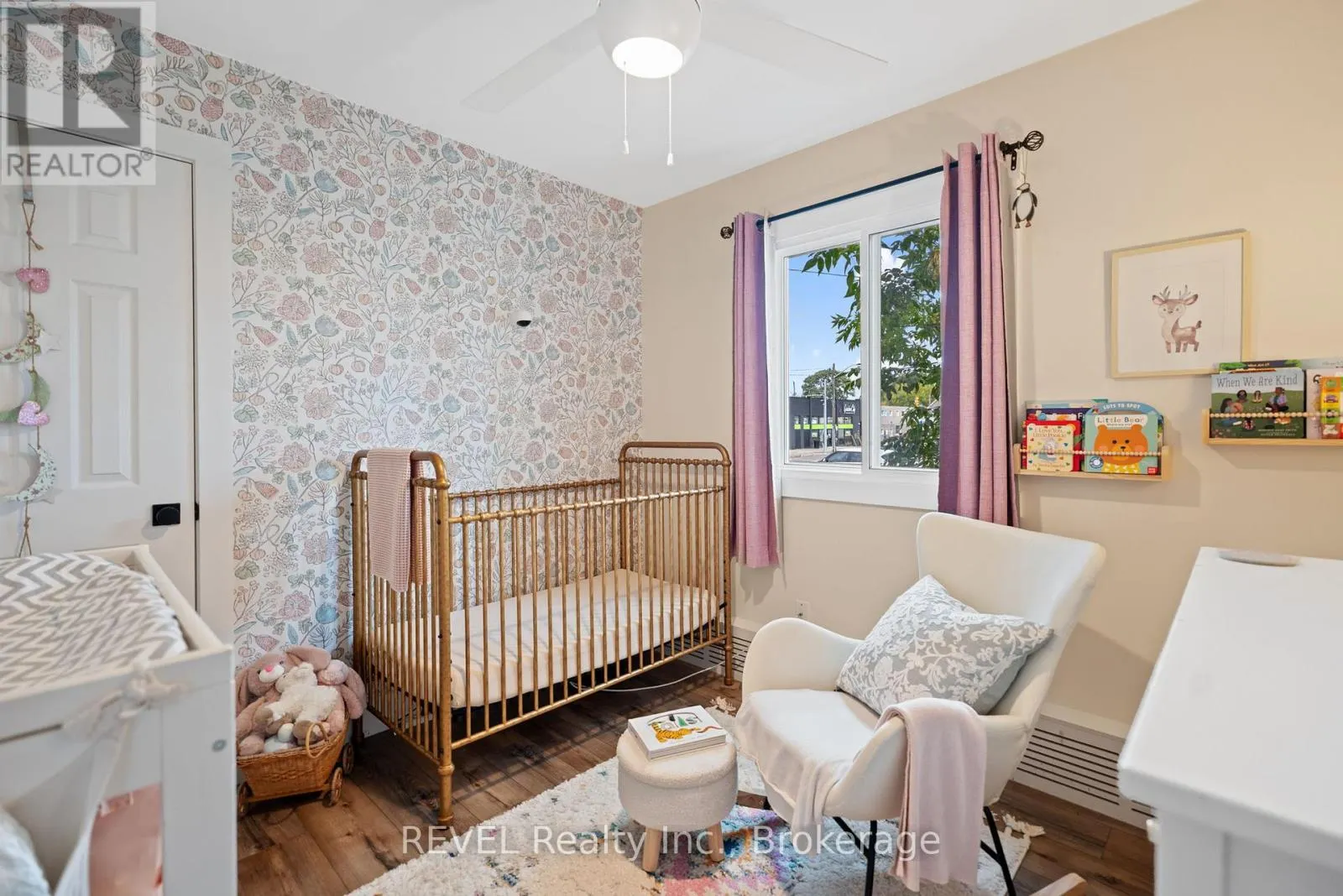 18 CROWLAND AVENUE