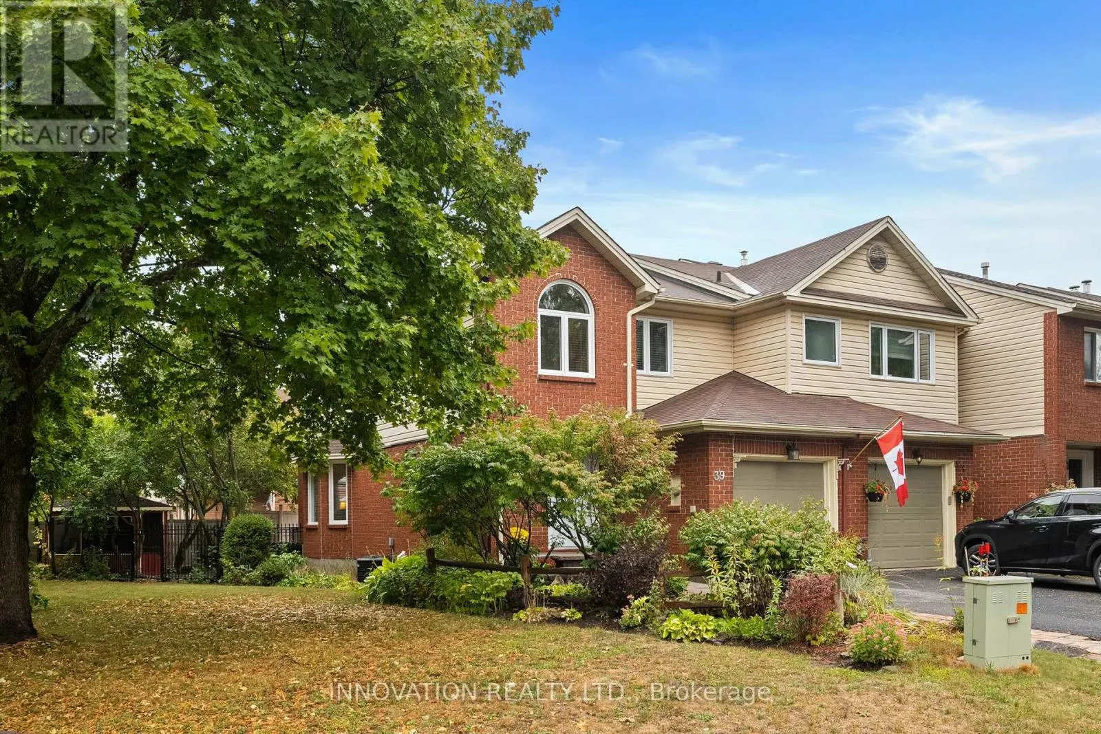 39 FURLONG CRESCENT