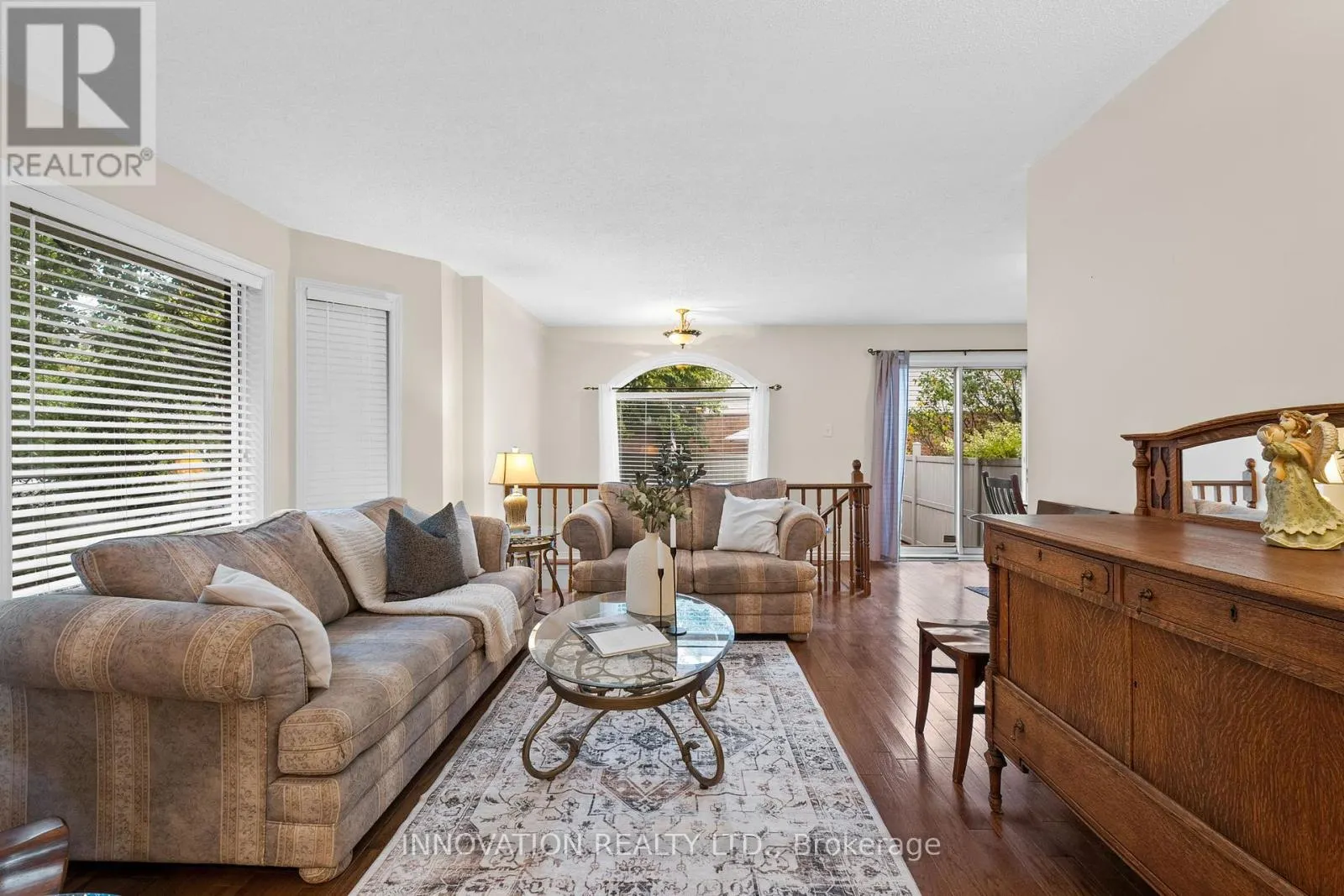 39 FURLONG CRESCENT