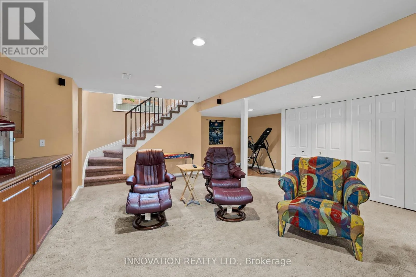 39 FURLONG CRESCENT