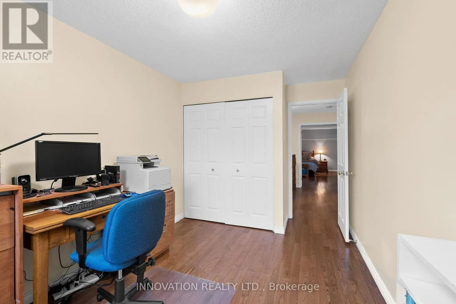 39 FURLONG CRESCENT