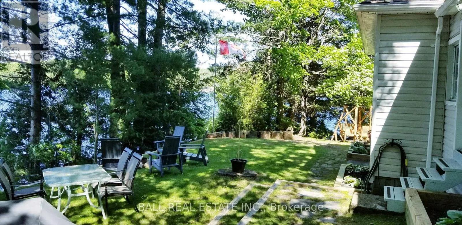 551 RENWICK ROAD