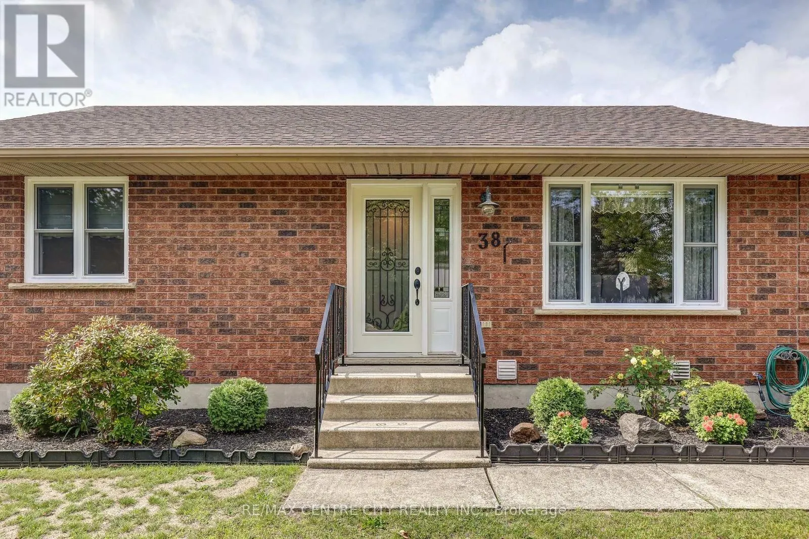 8109 SANDYTOWN ROAD