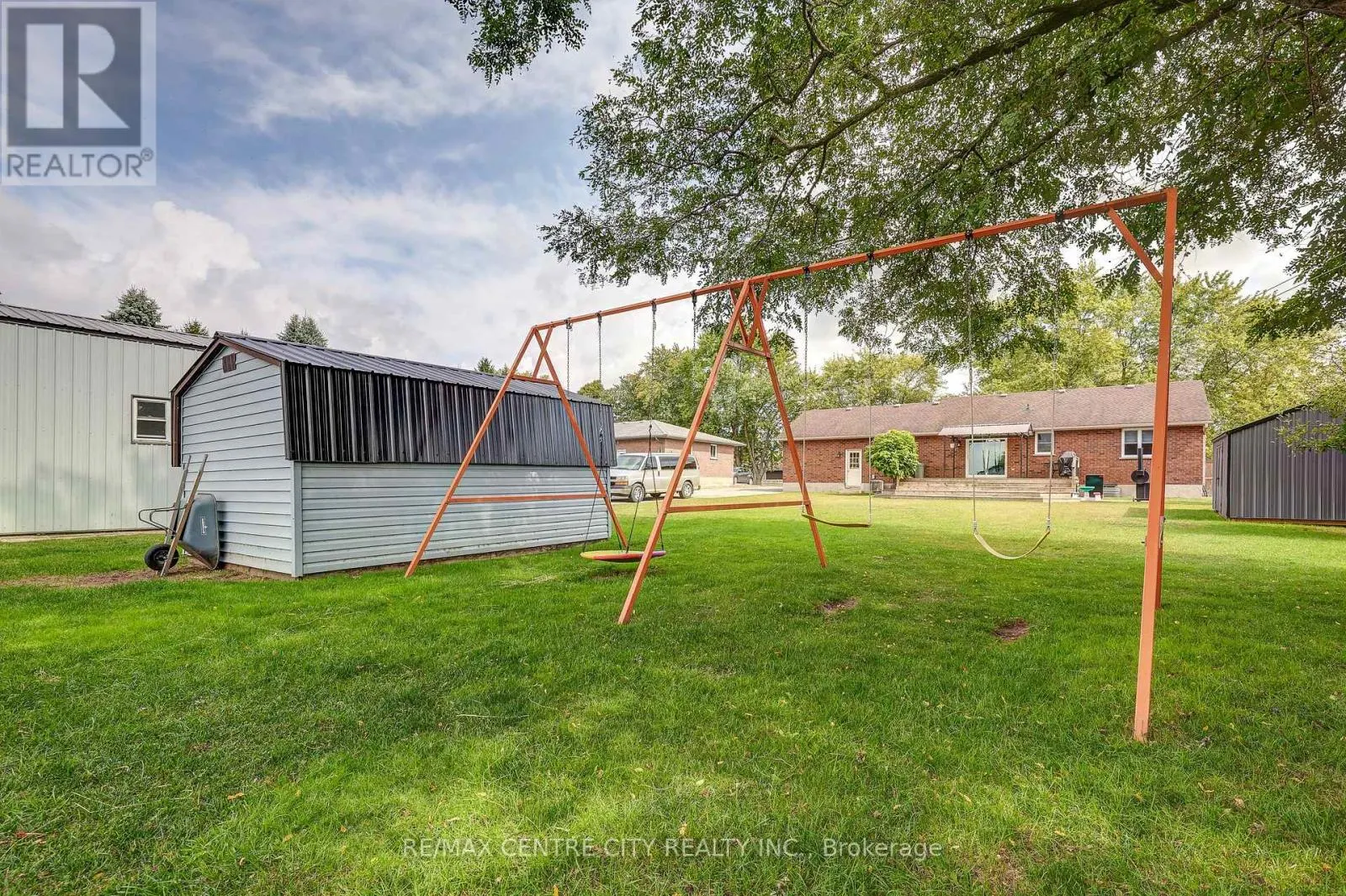 8109 SANDYTOWN ROAD