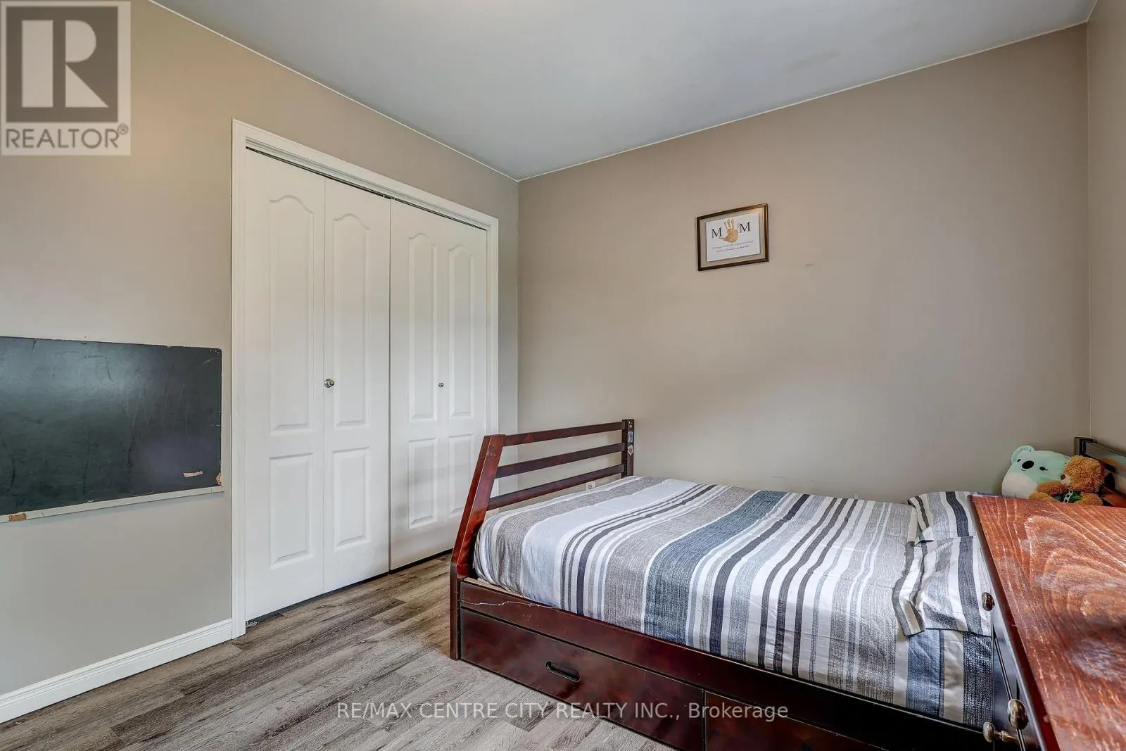 8109 SANDYTOWN ROAD
