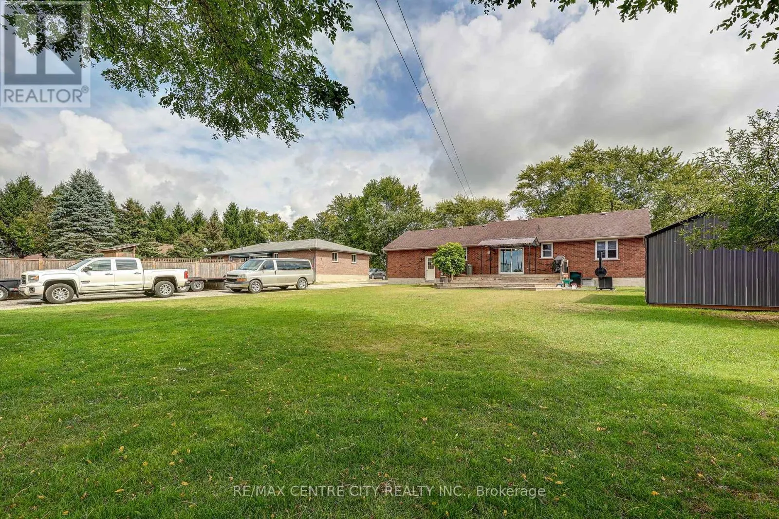 8109 SANDYTOWN ROAD