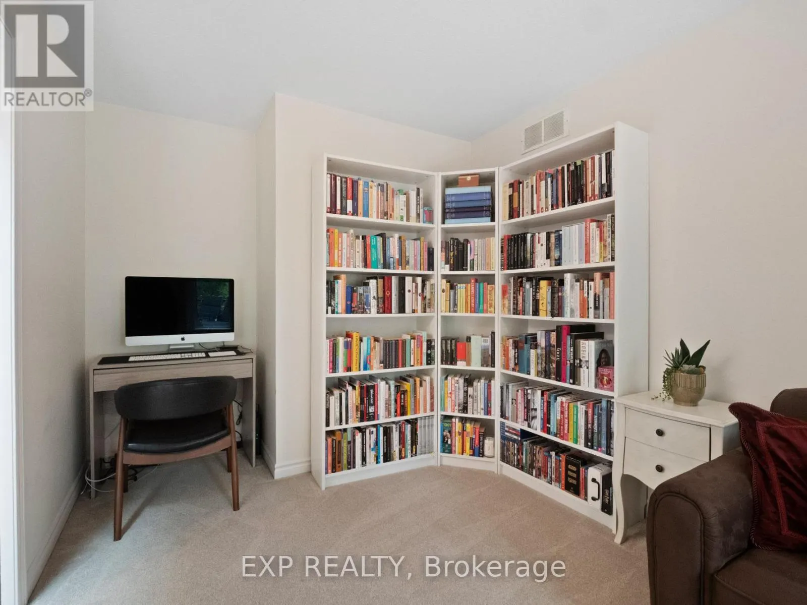 23 - 3241 MONTROSE ROAD, #23