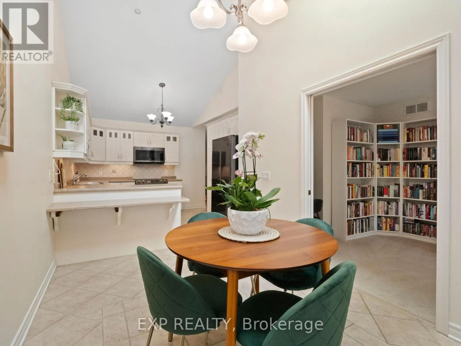 23 - 3241 MONTROSE ROAD, #23