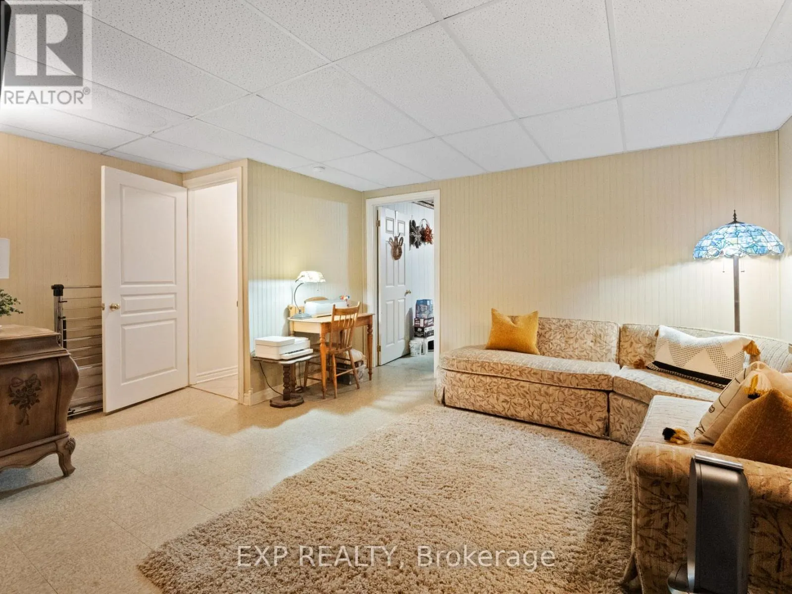 23 - 3241 MONTROSE ROAD, #23