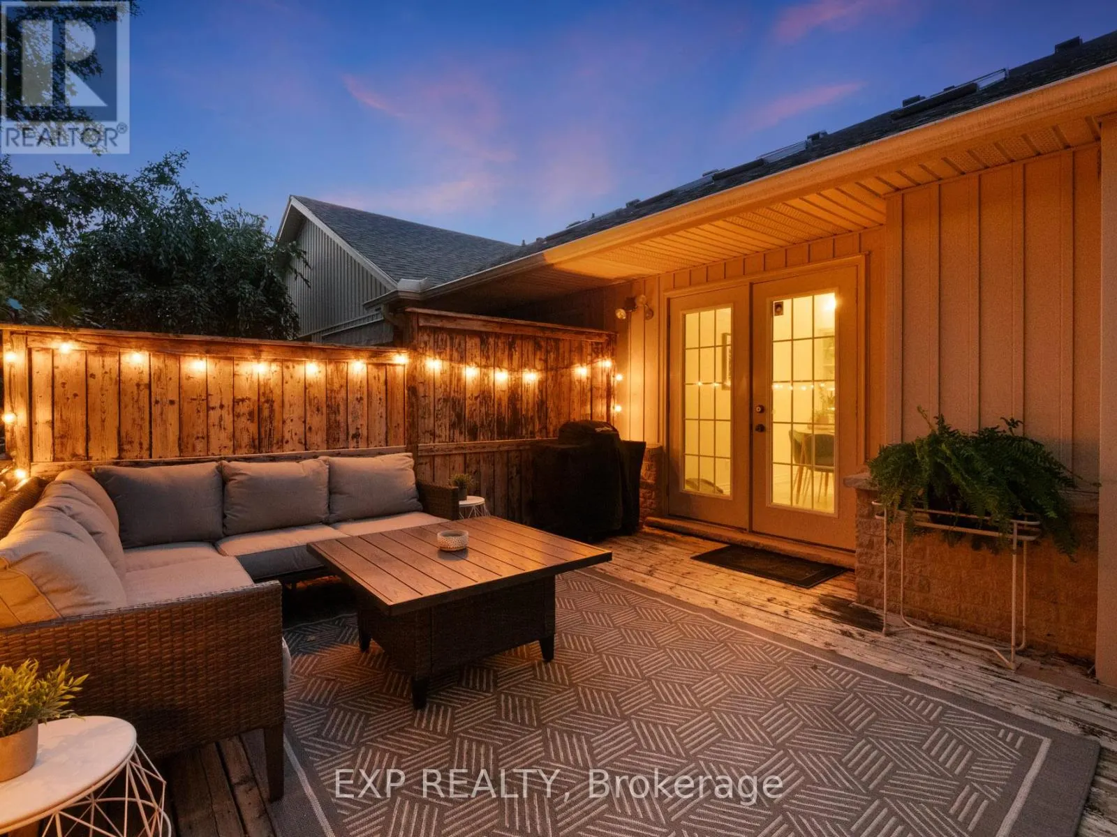 23 - 3241 MONTROSE ROAD, #23