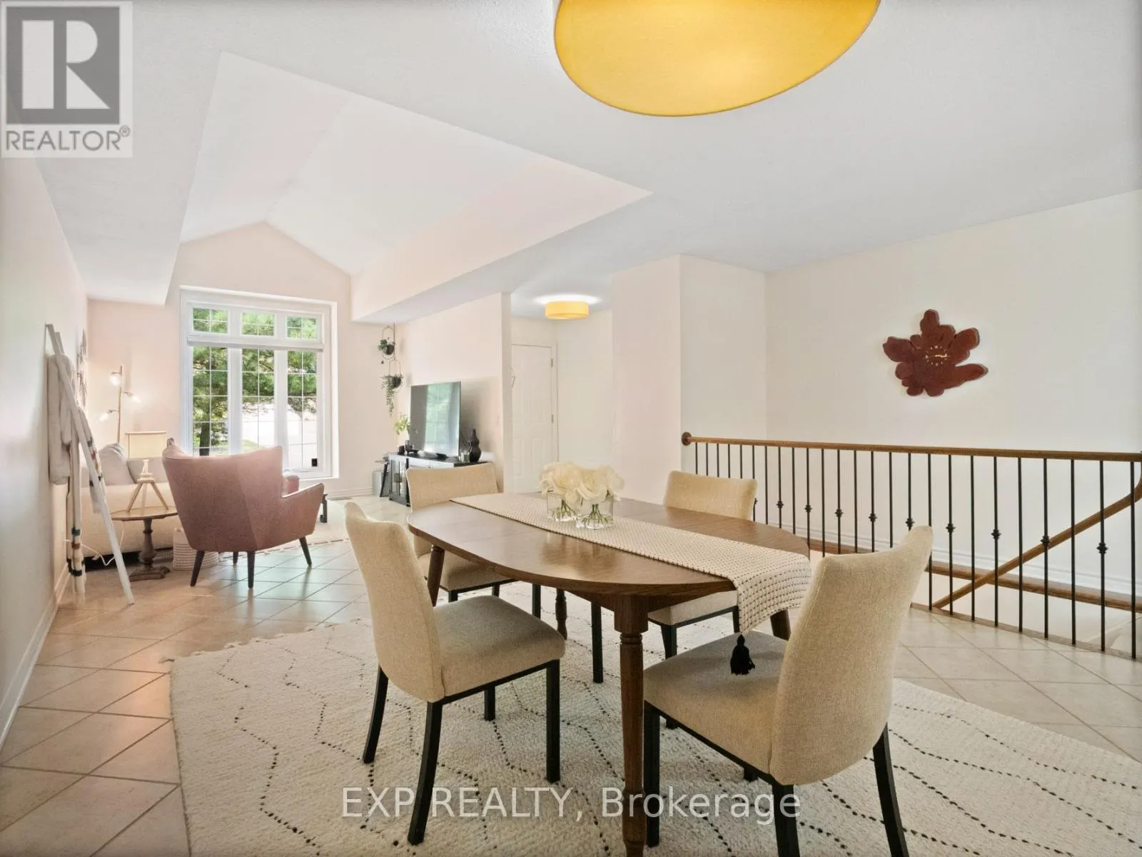 23 - 3241 MONTROSE ROAD, #23