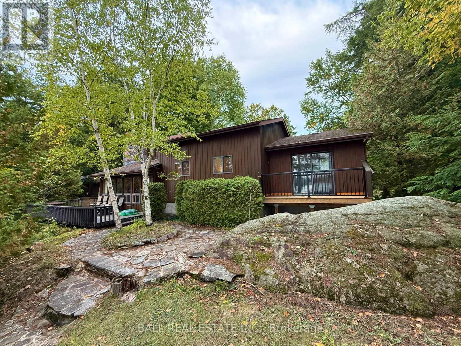 190 MAPLE LANE