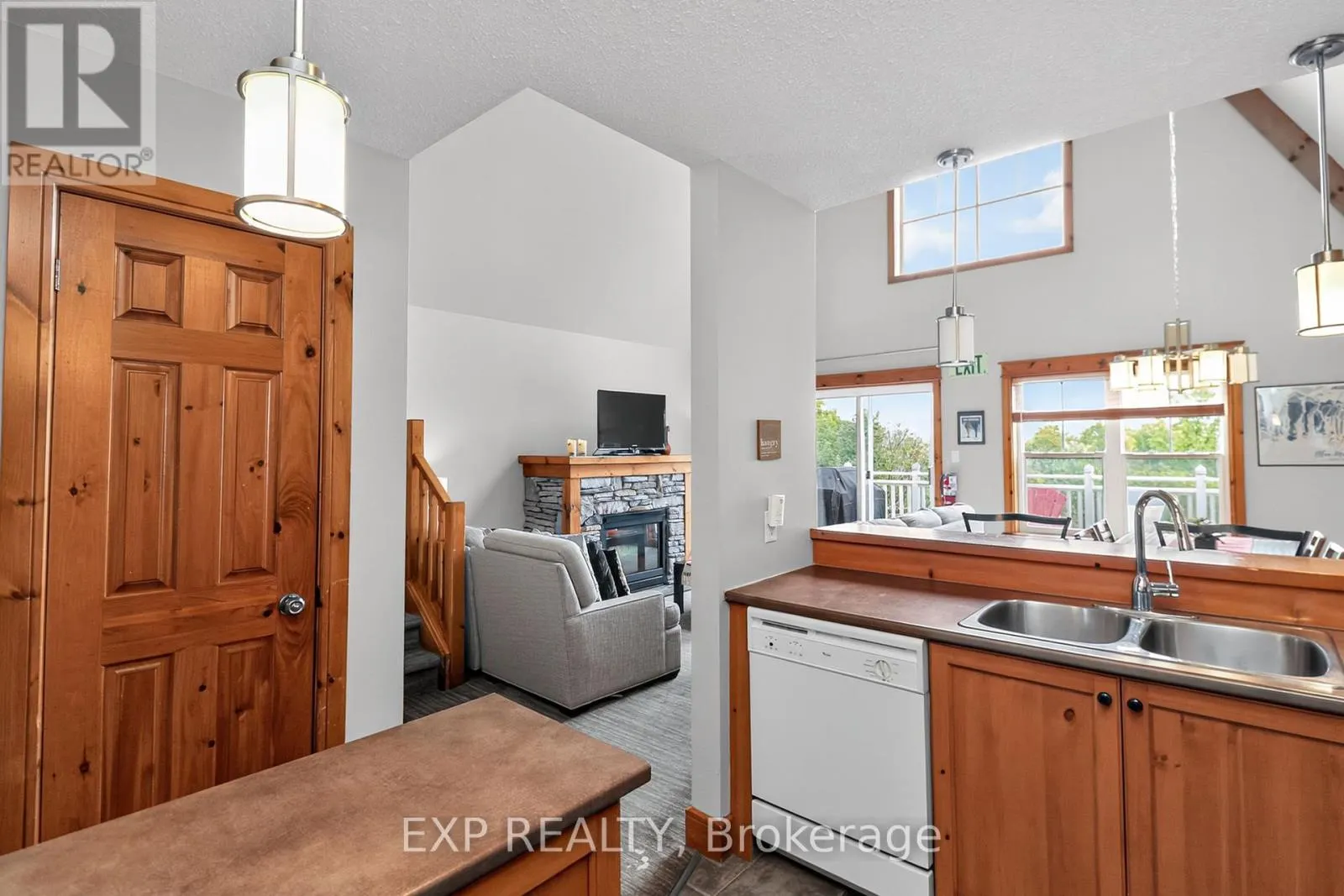 222 - 170 SNOWBRIDGE WAY