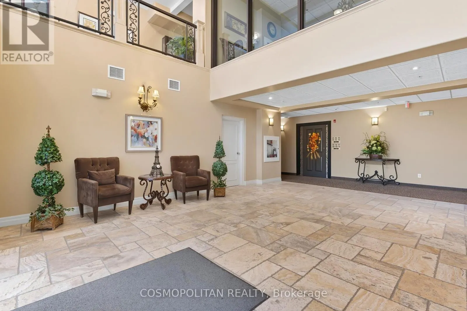 204 - 2799 ST. PAUL AVENUE, #204