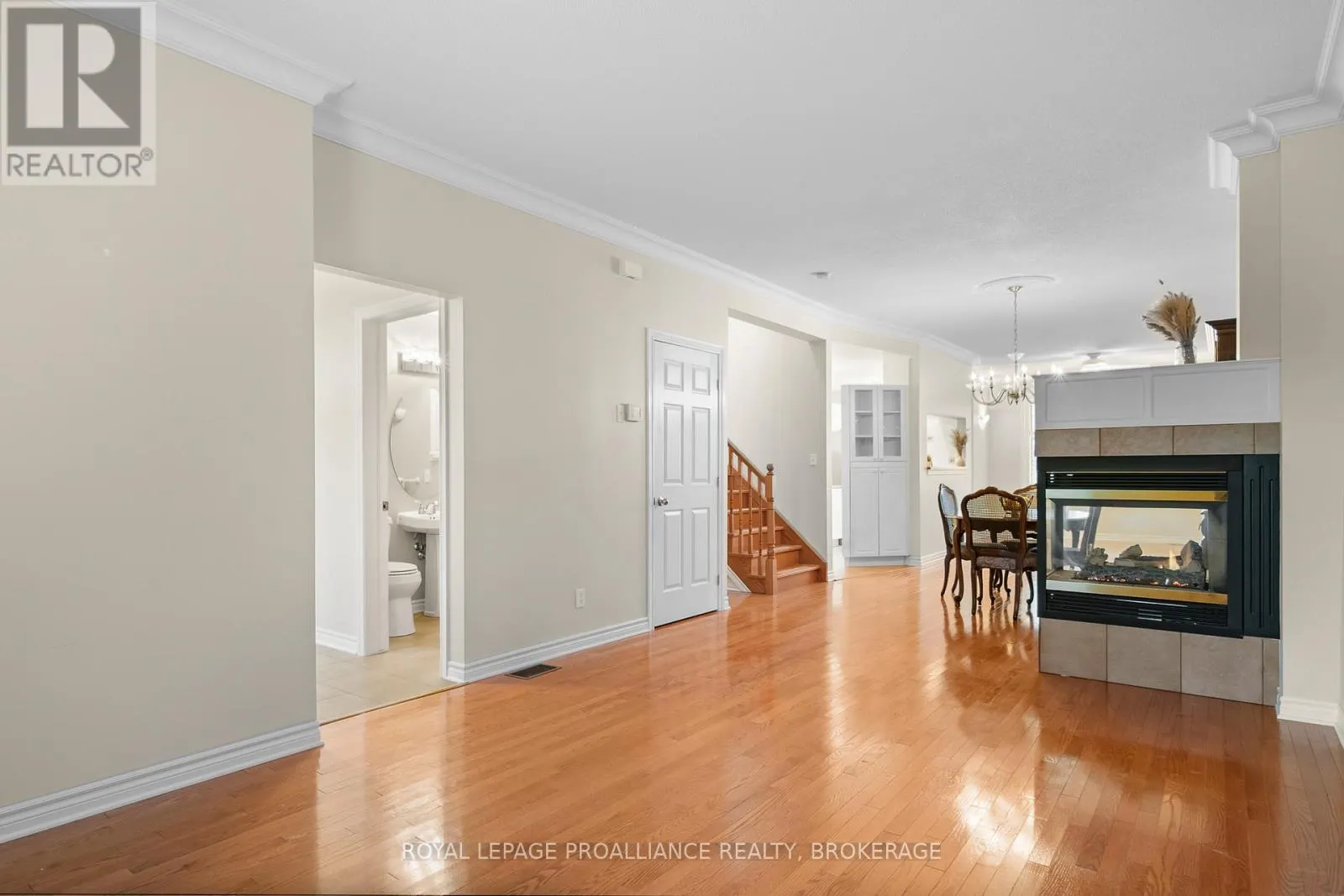 38 YONGE STREET