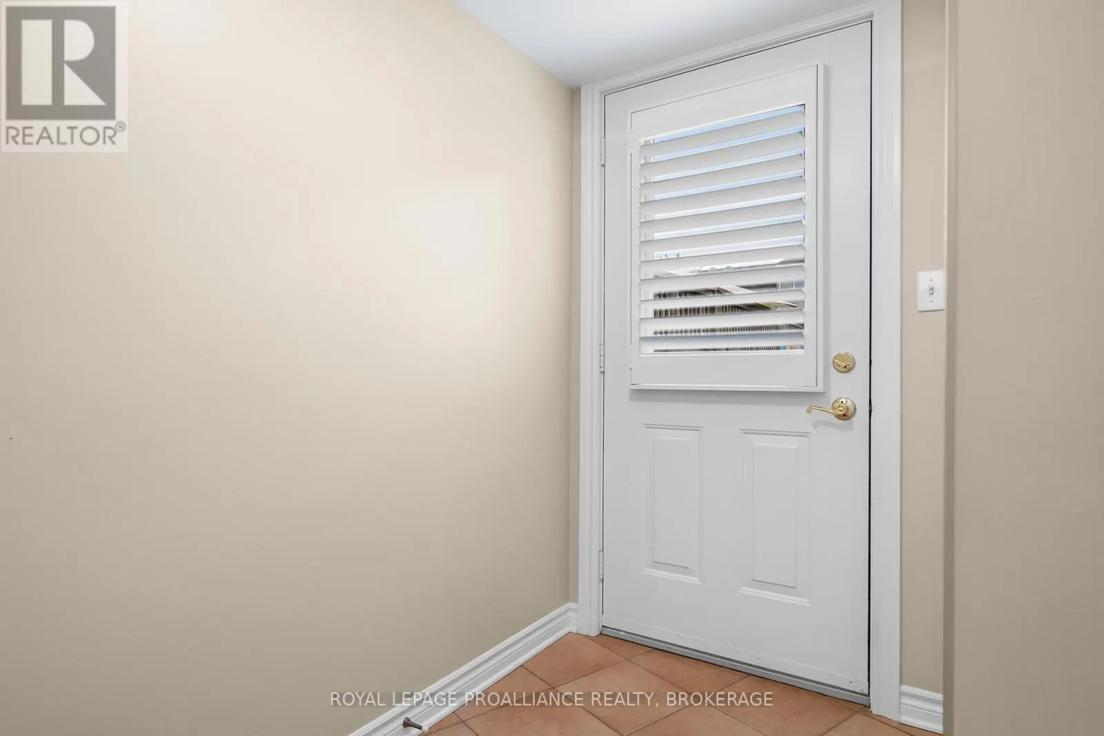38 YONGE STREET