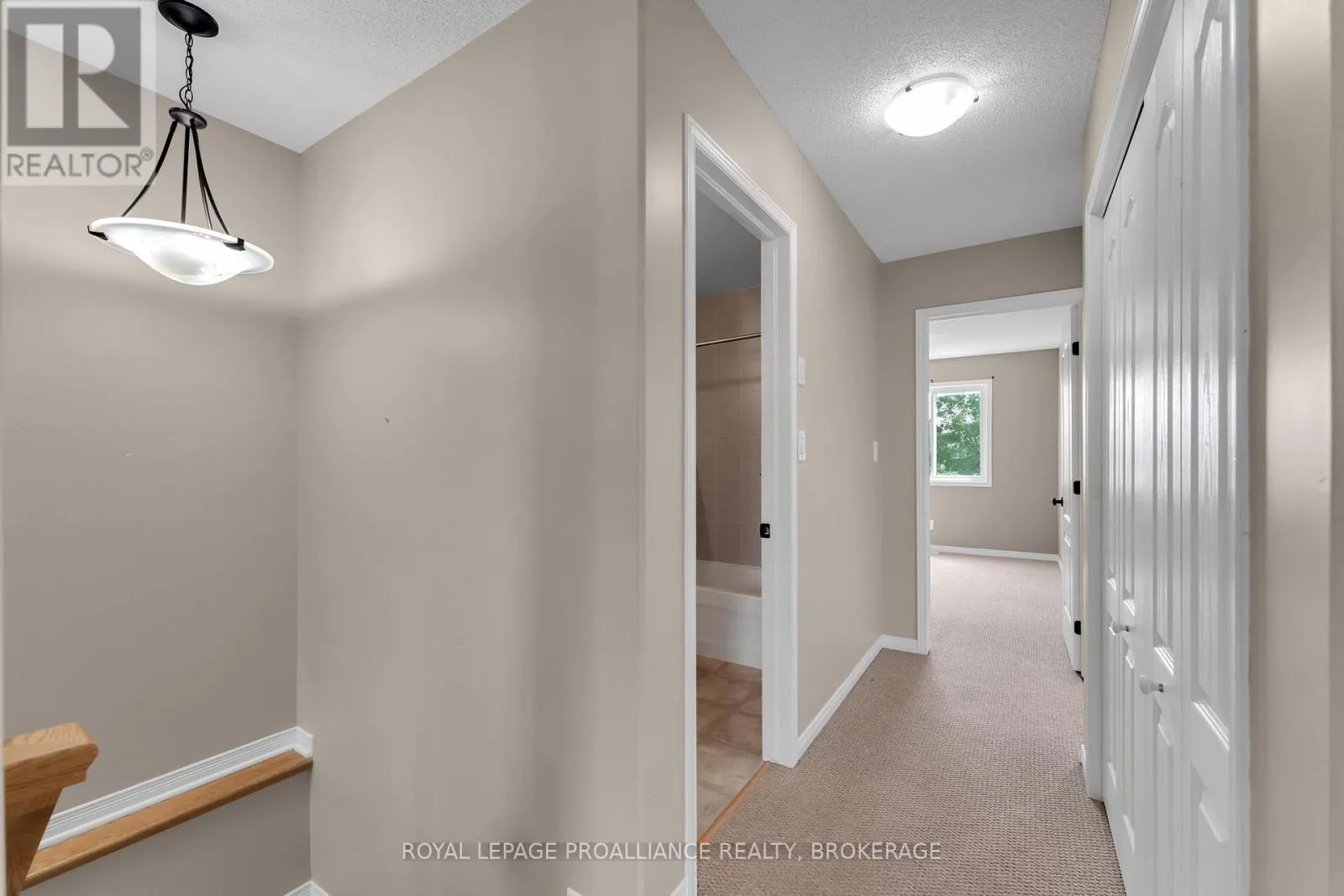 1576 CRIMSON CRESCENT
