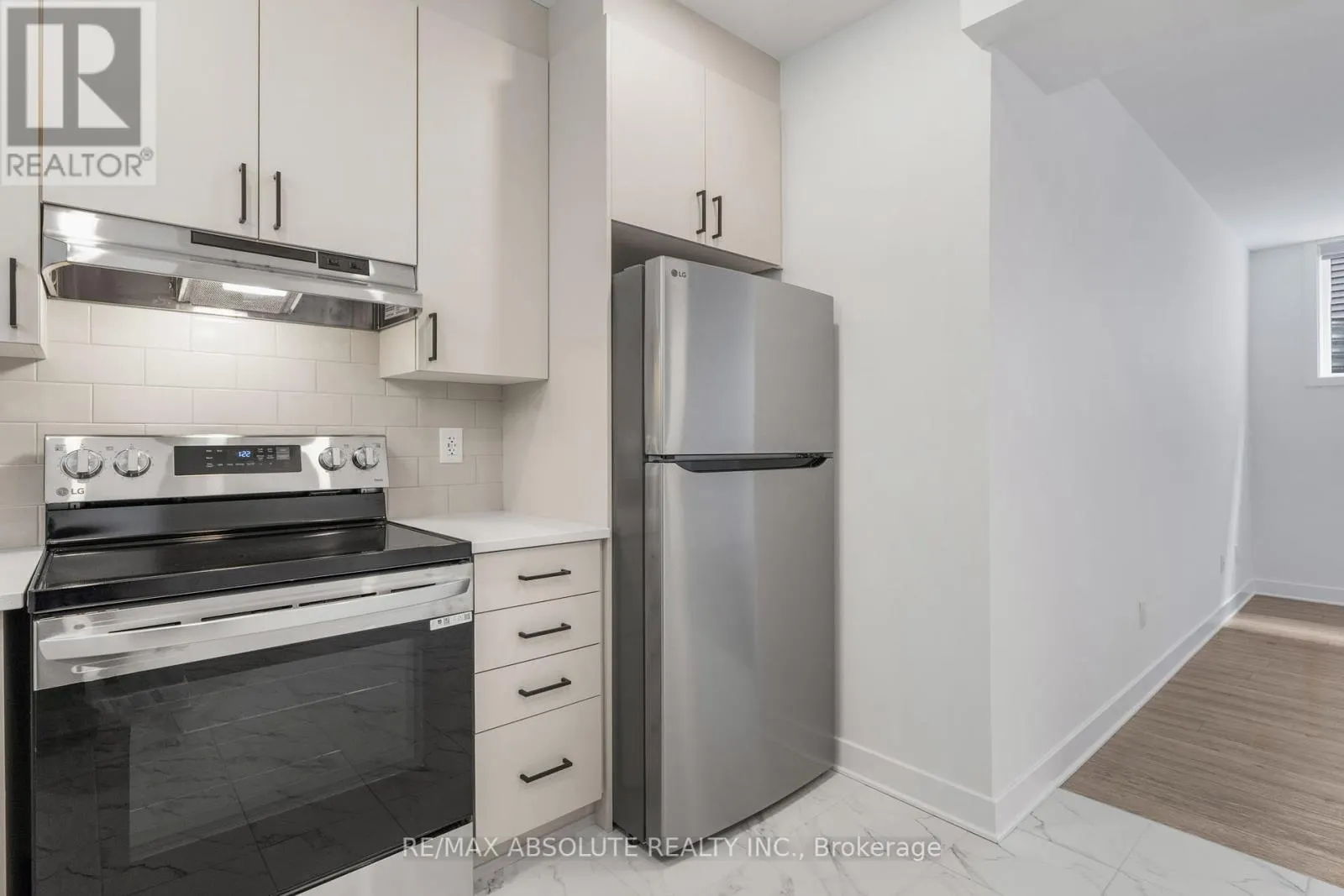 B - 802 NINAATIK PLACE