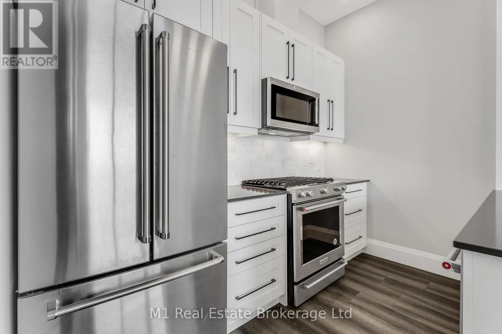 3001 - 60 CHARLES STREET W, #3001