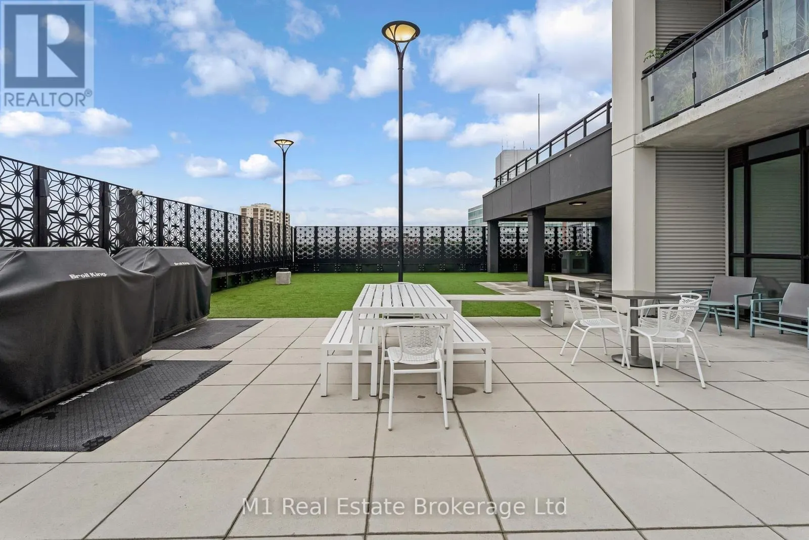 3001 - 60 CHARLES STREET W, #3001