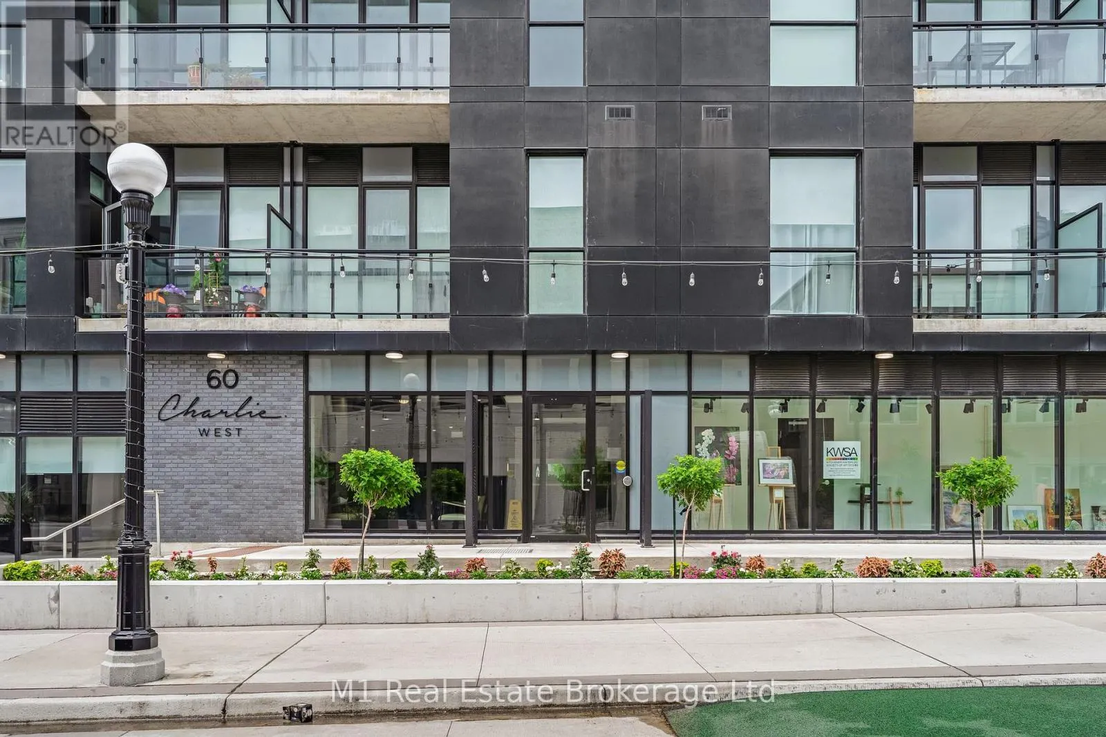 3001 - 60 CHARLES STREET W, #3001