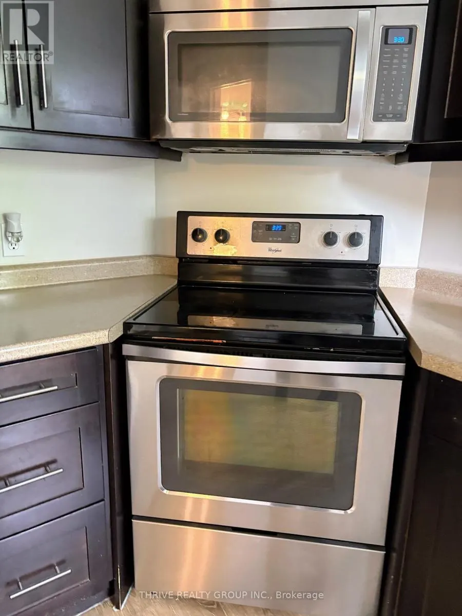 2 - 283 HYMAN STREET, #2