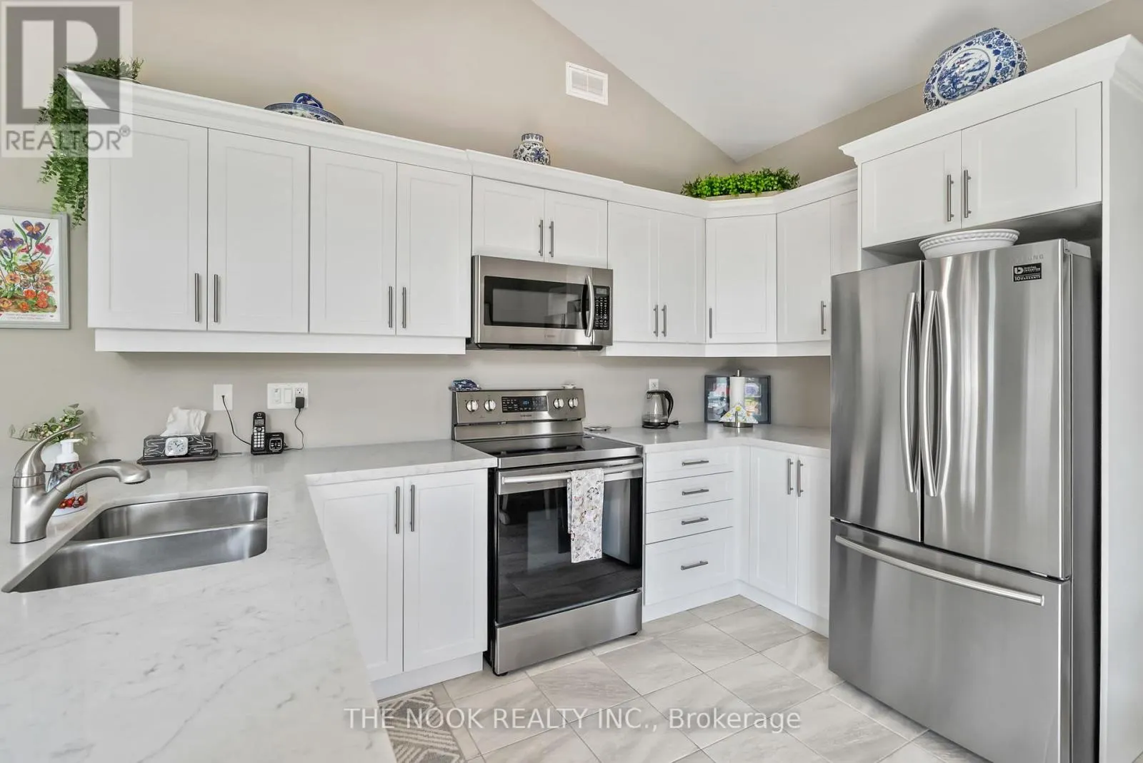 1704 - 300 CROFT STREET, #1704