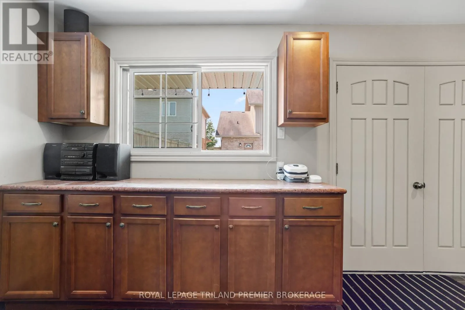 13 KANTOR COURT