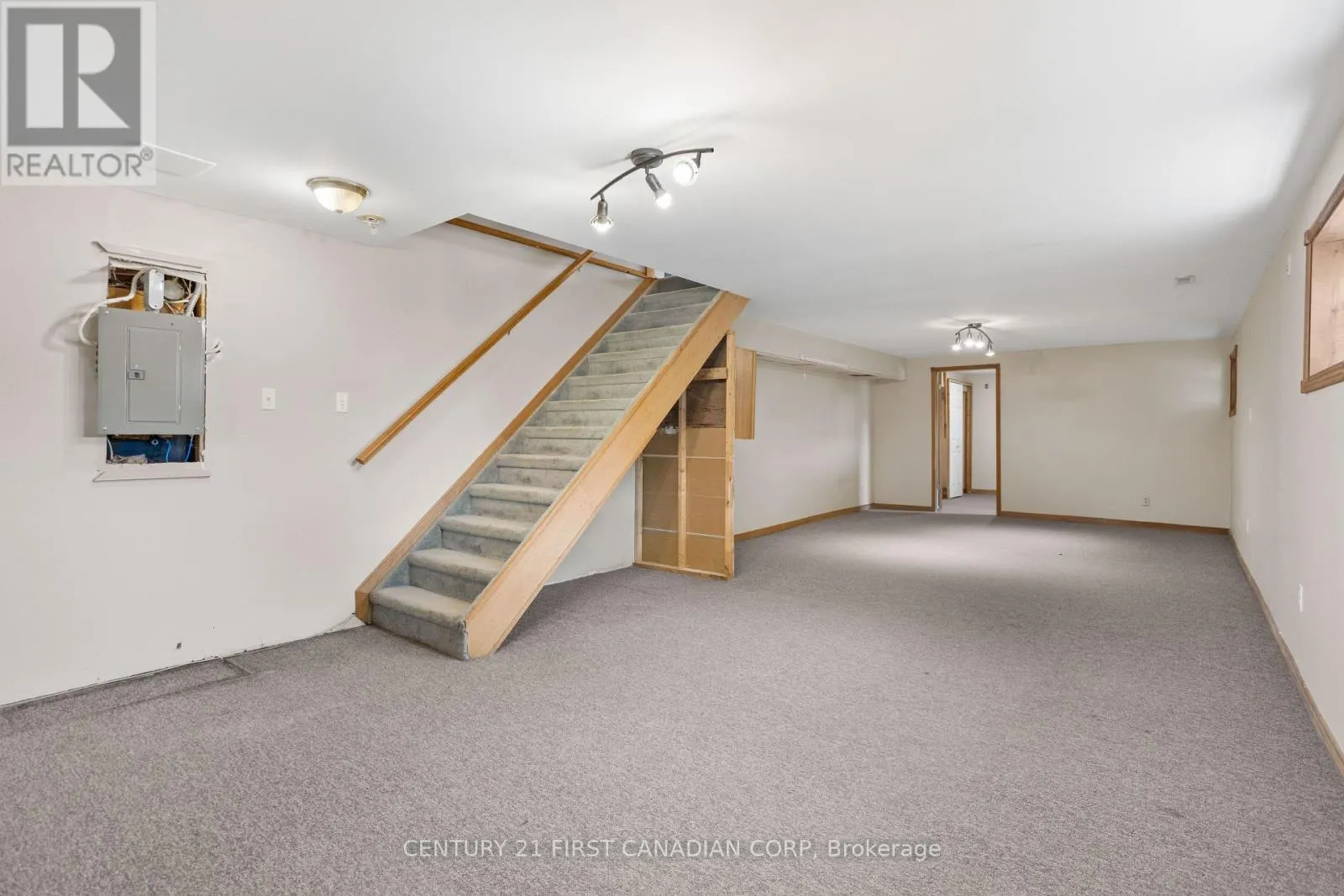 10213 IONA ROAD