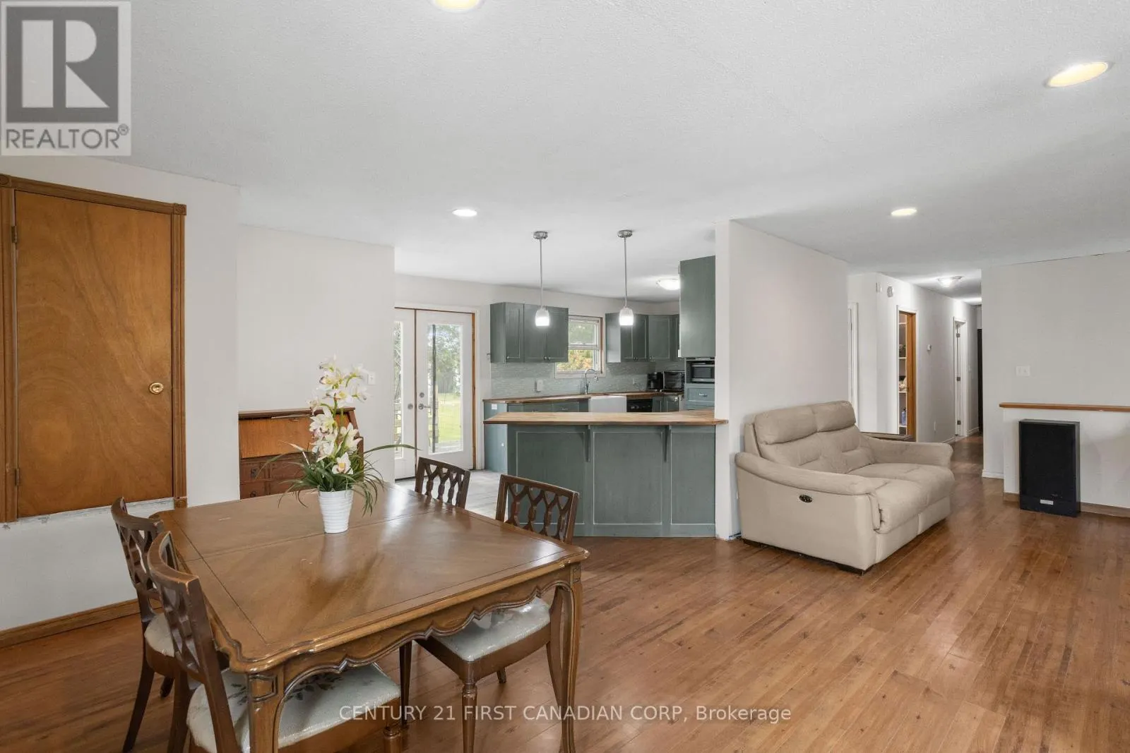 10213 IONA ROAD
