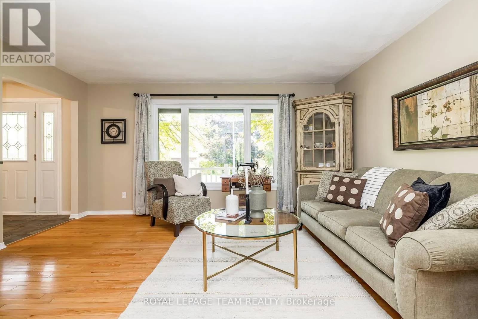 5239 MCLEAN CRESCENT