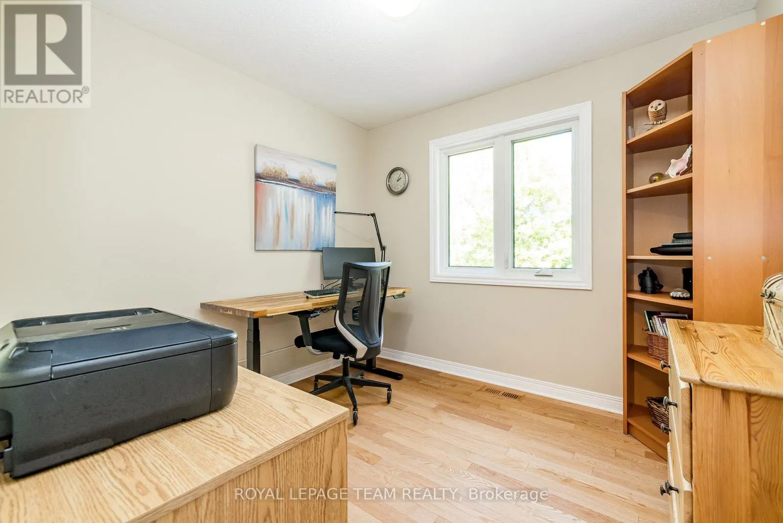 5239 MCLEAN CRESCENT
