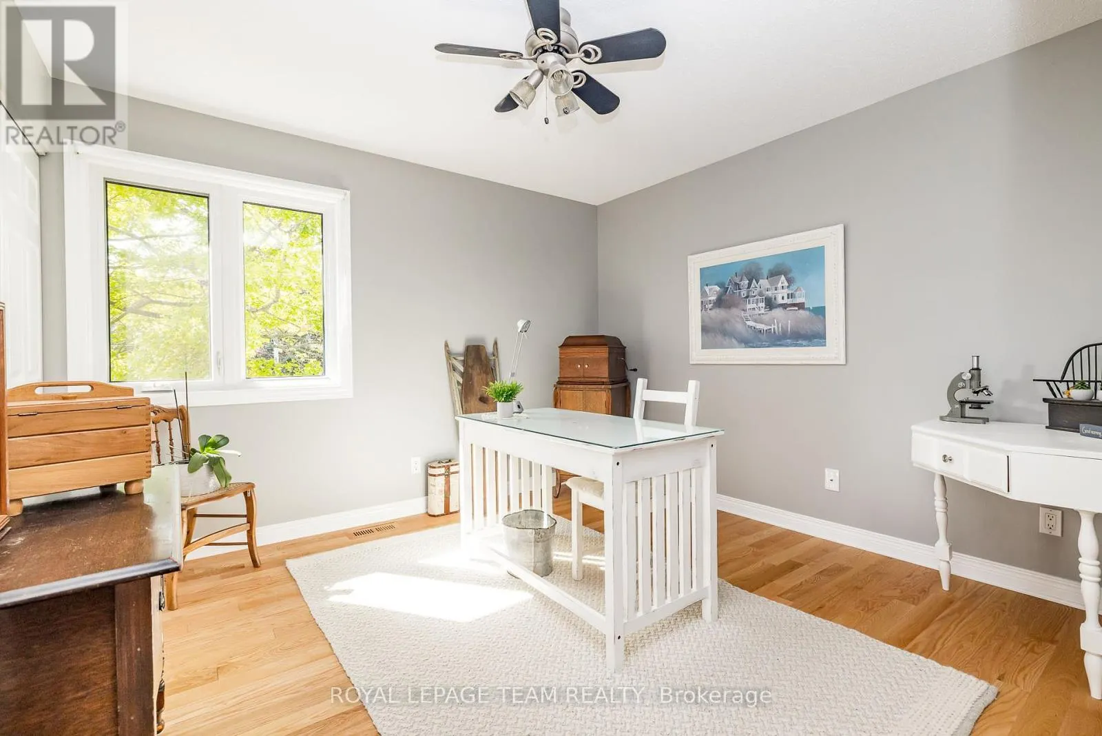 5239 MCLEAN CRESCENT