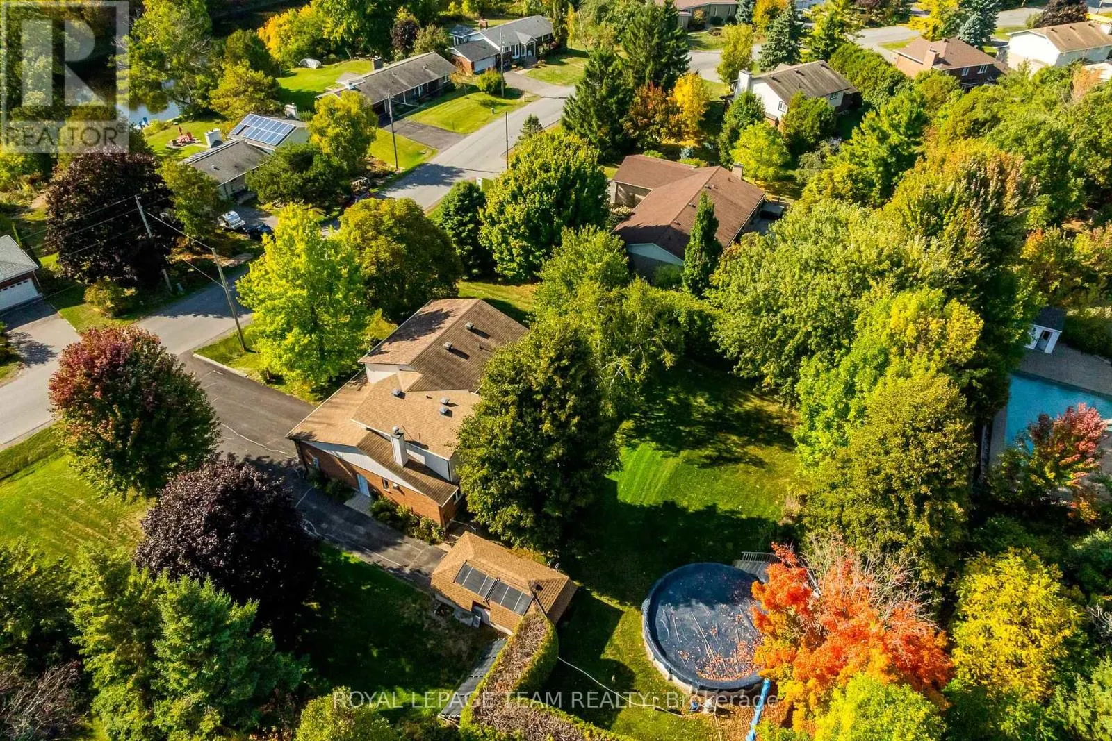 5239 MCLEAN CRESCENT