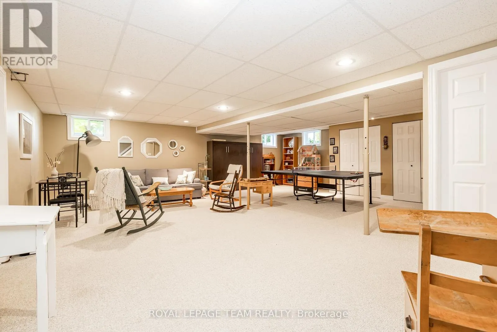 5239 MCLEAN CRESCENT