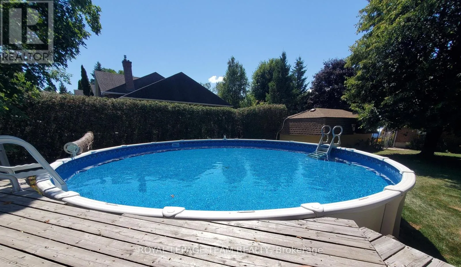 5239 MCLEAN CRESCENT