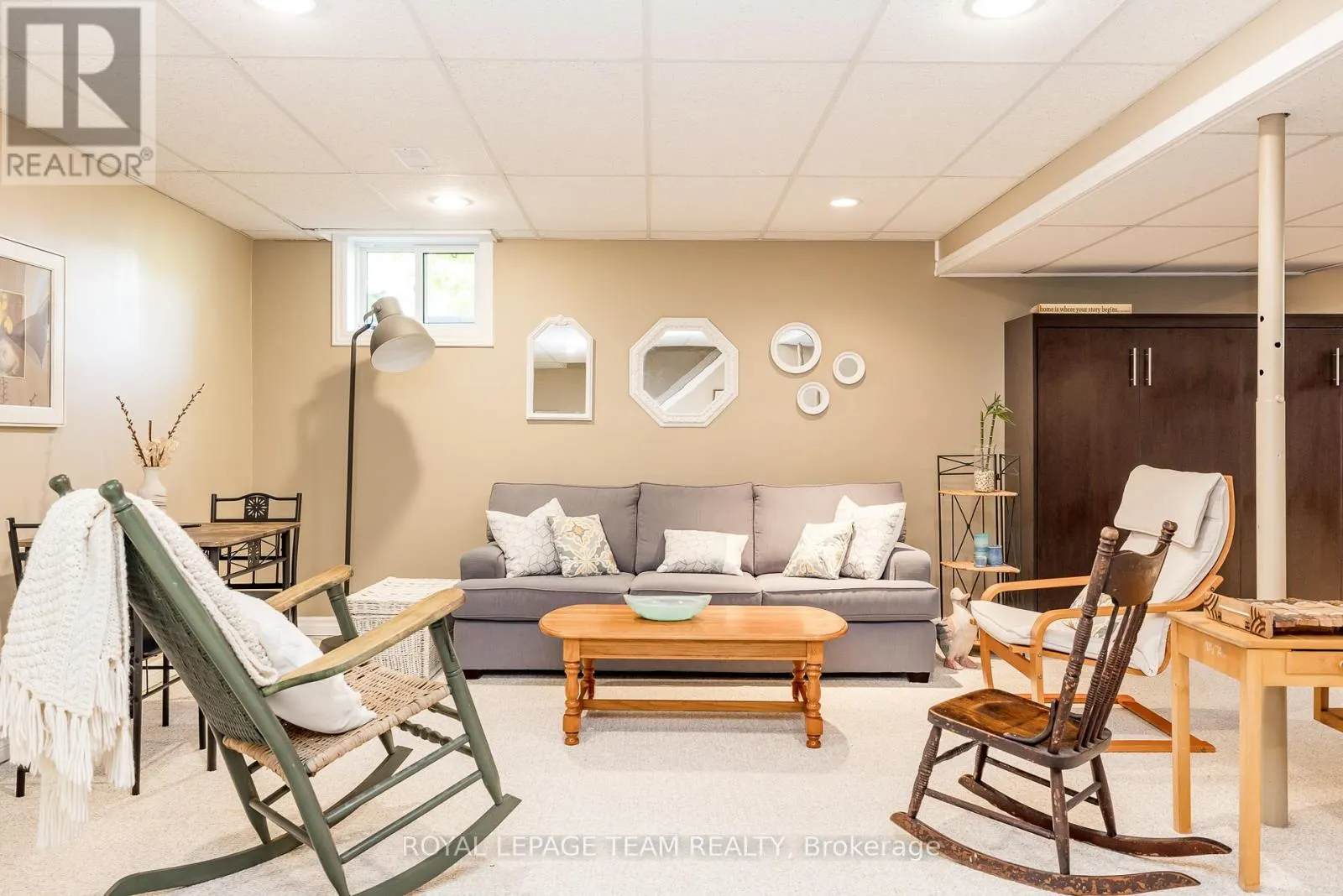 5239 MCLEAN CRESCENT