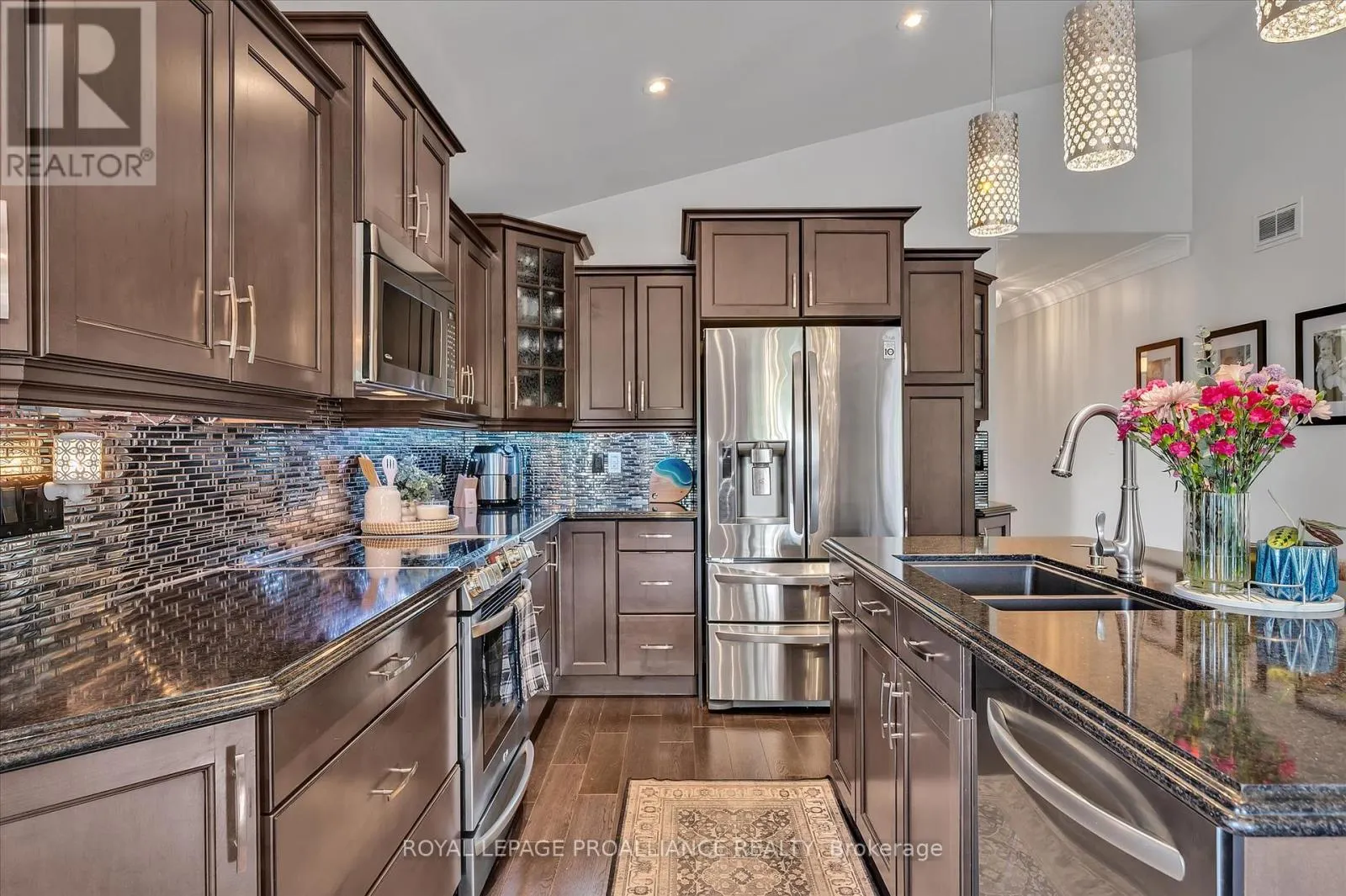 113 CHANDLER CRESCENT