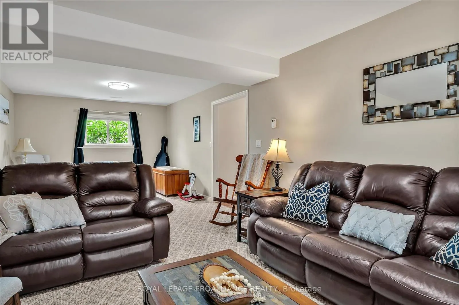 113 CHANDLER CRESCENT