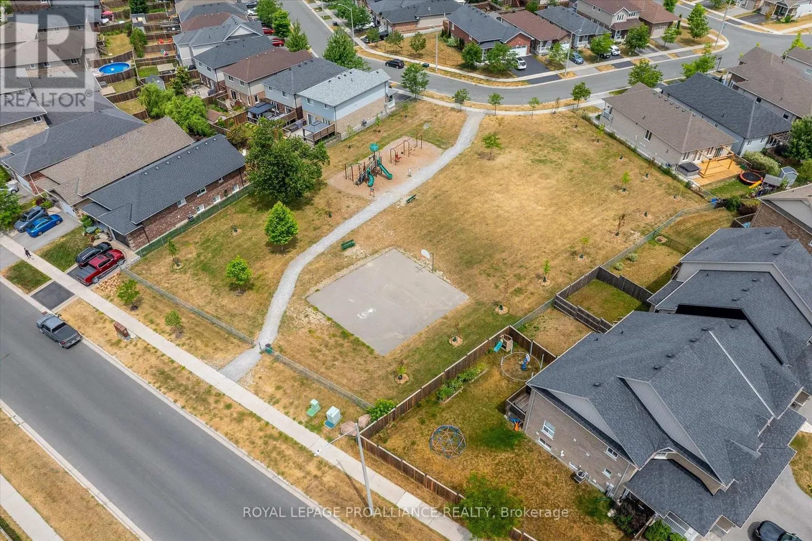 113 CHANDLER CRESCENT